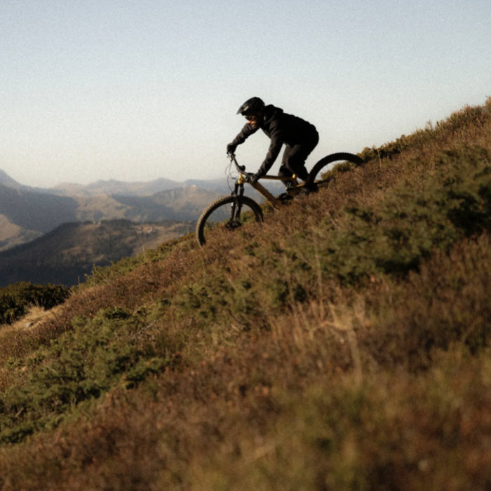 Mountain Bikes / Gravel Bikes